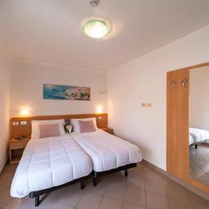 Ancora Hotel