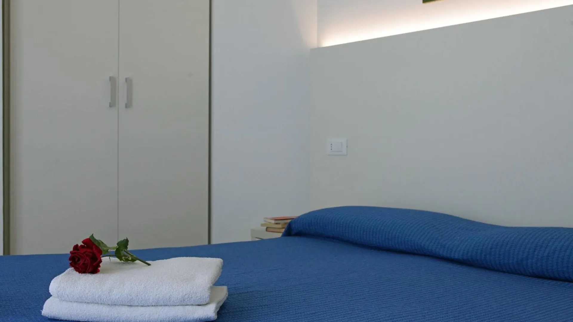 Hotel Leoni Rimini 3*,  Italy