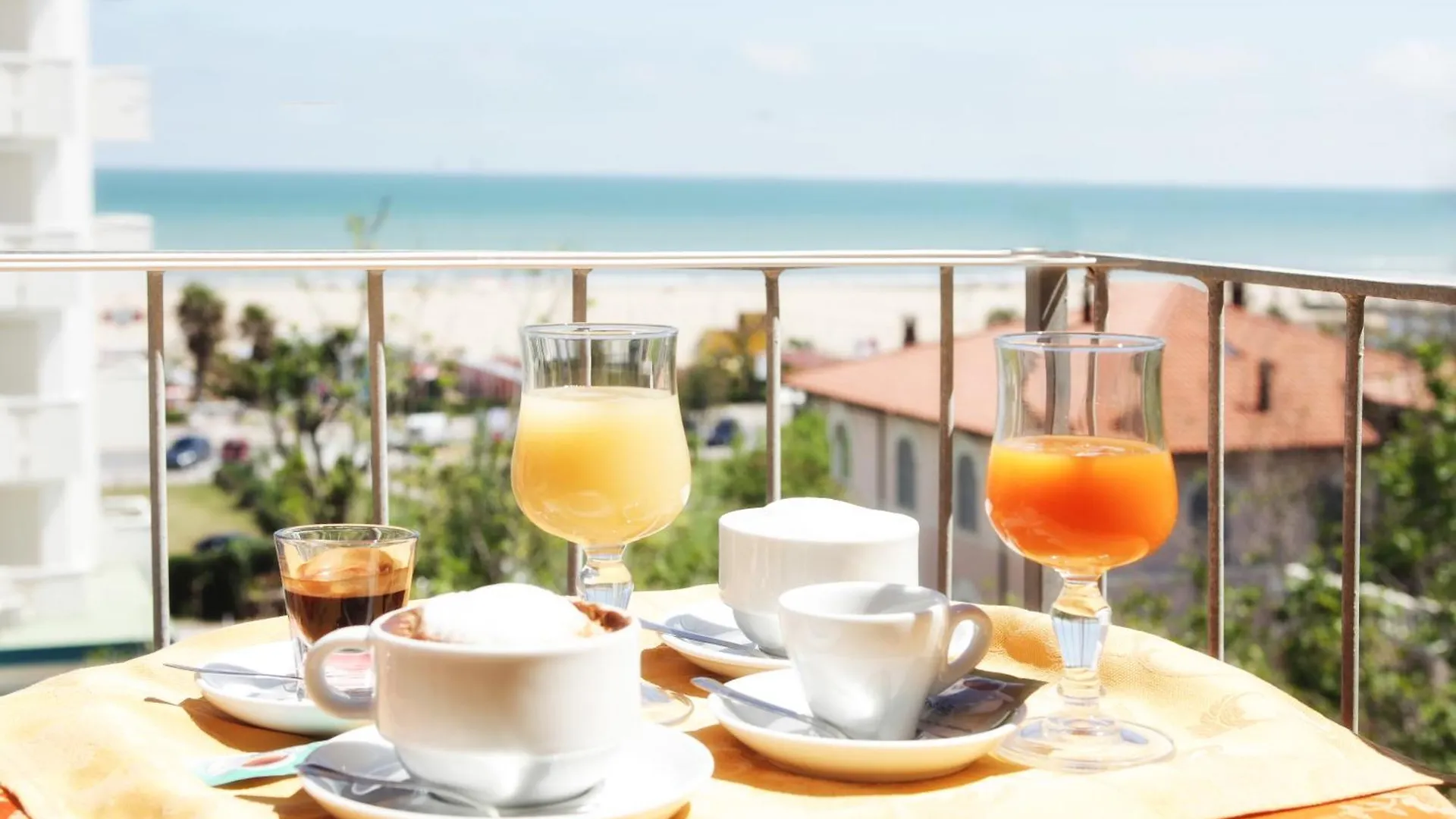 Hotel Leoni Rimini 3*,  Italy